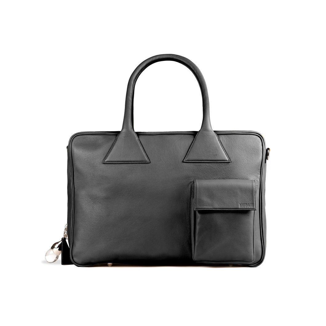 Kerma Travel bag black frontside view for women