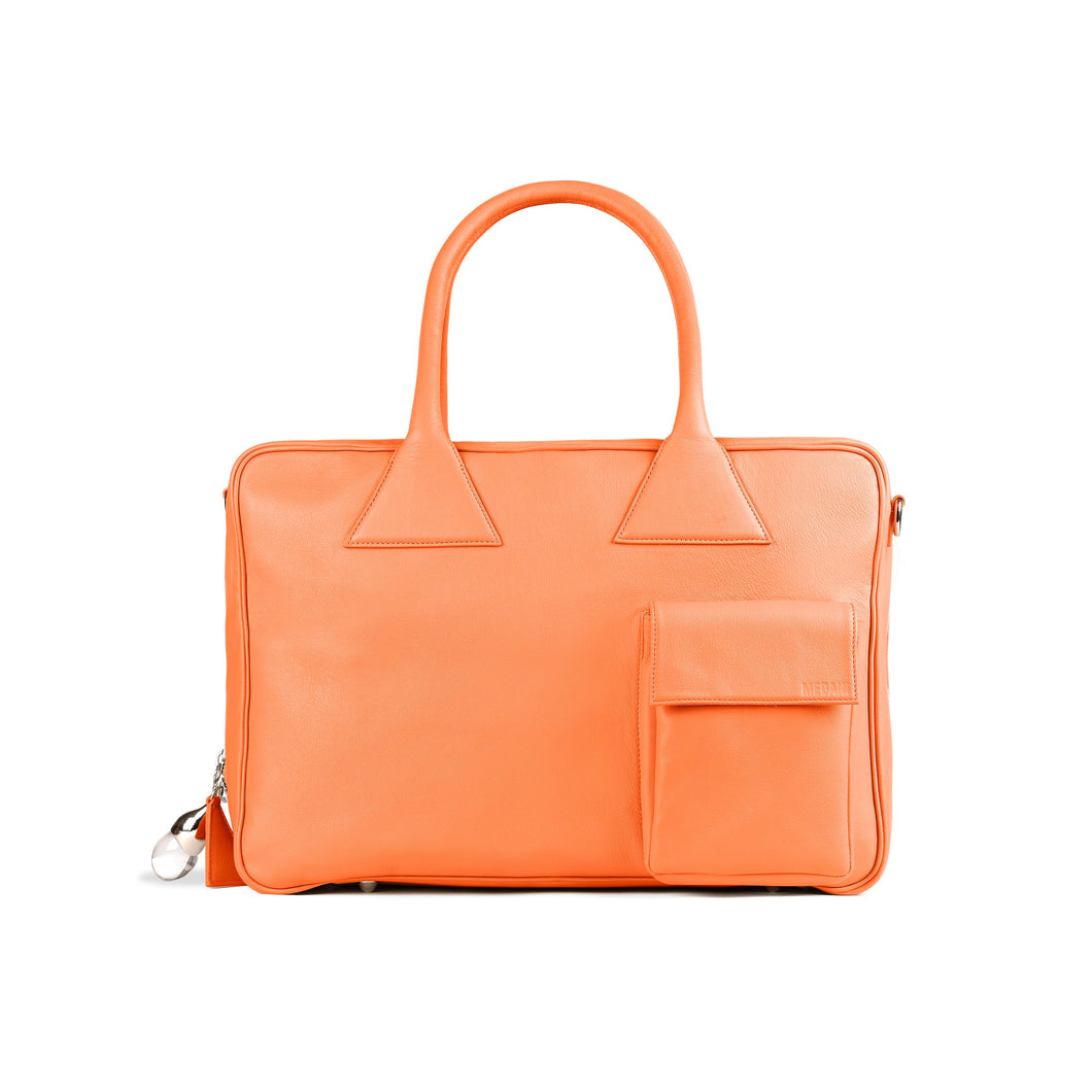Kerma Travel bag orange frontside for women